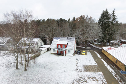 Das Ferienhaus vom Krakower See aus im Winter 2018